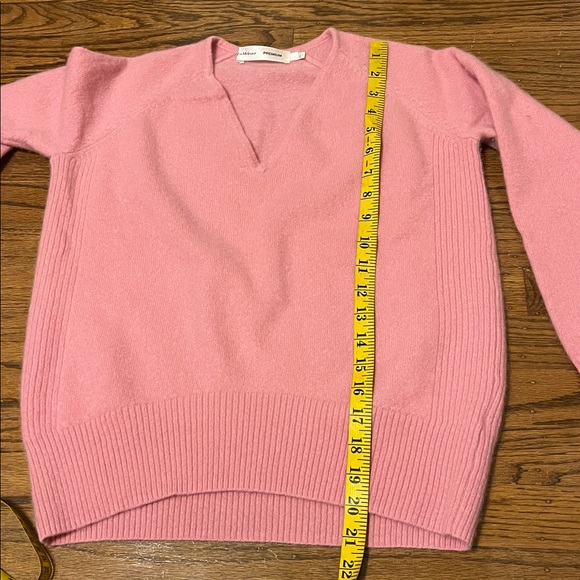 Inwear Cashmere Pink V-Neck Women's Sweater, Size S/Xs - Picture 10 of 11
